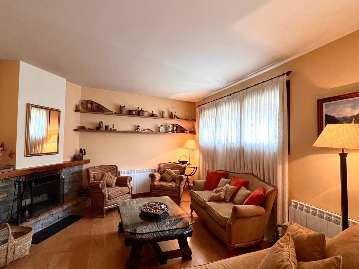 Apartament De La Vall Ferrera - L'Amfitriona Àreu Exterior foto